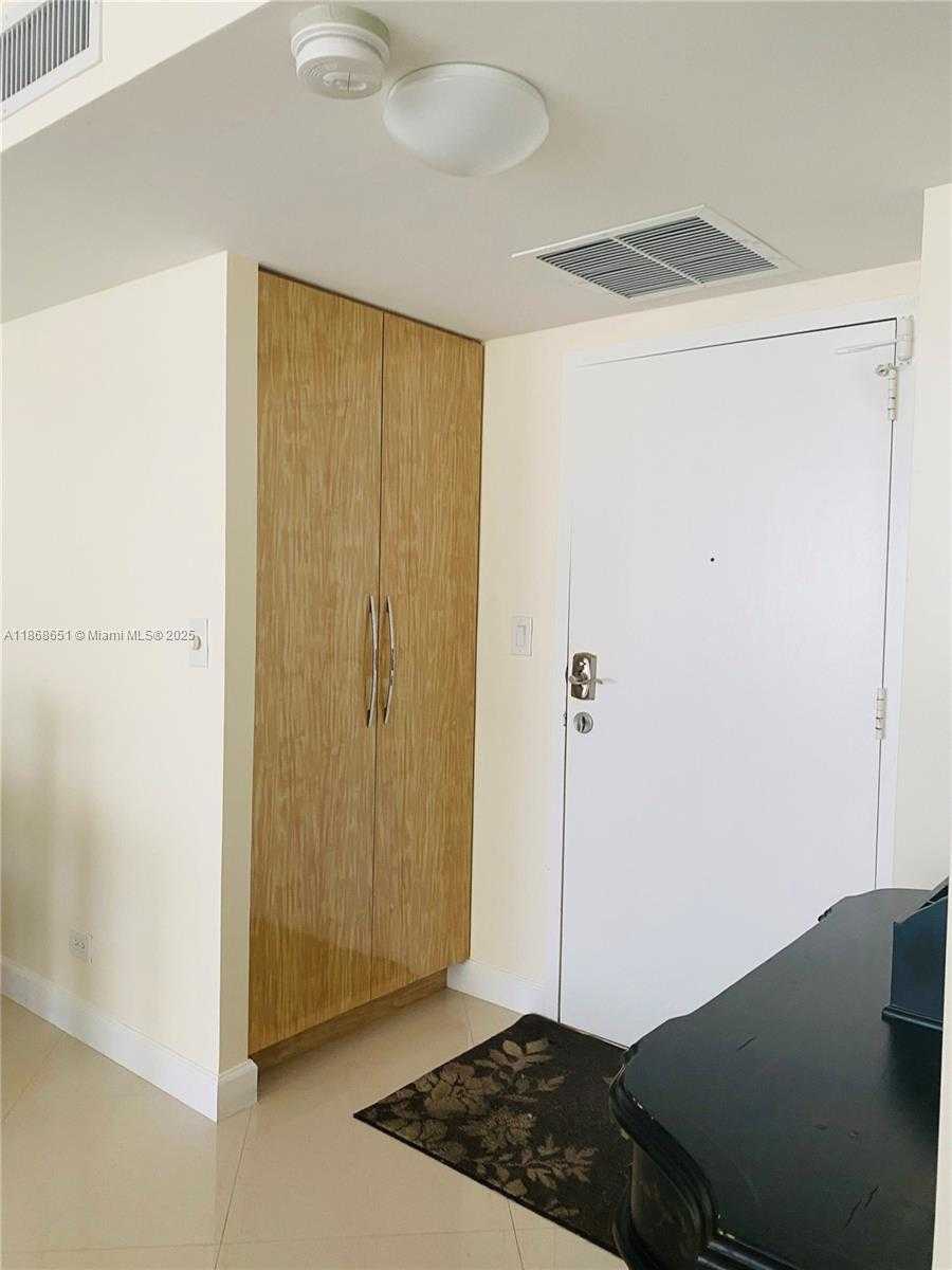 Small Image of 230 174TH ST #507, Sunny Isles Beach Number 3