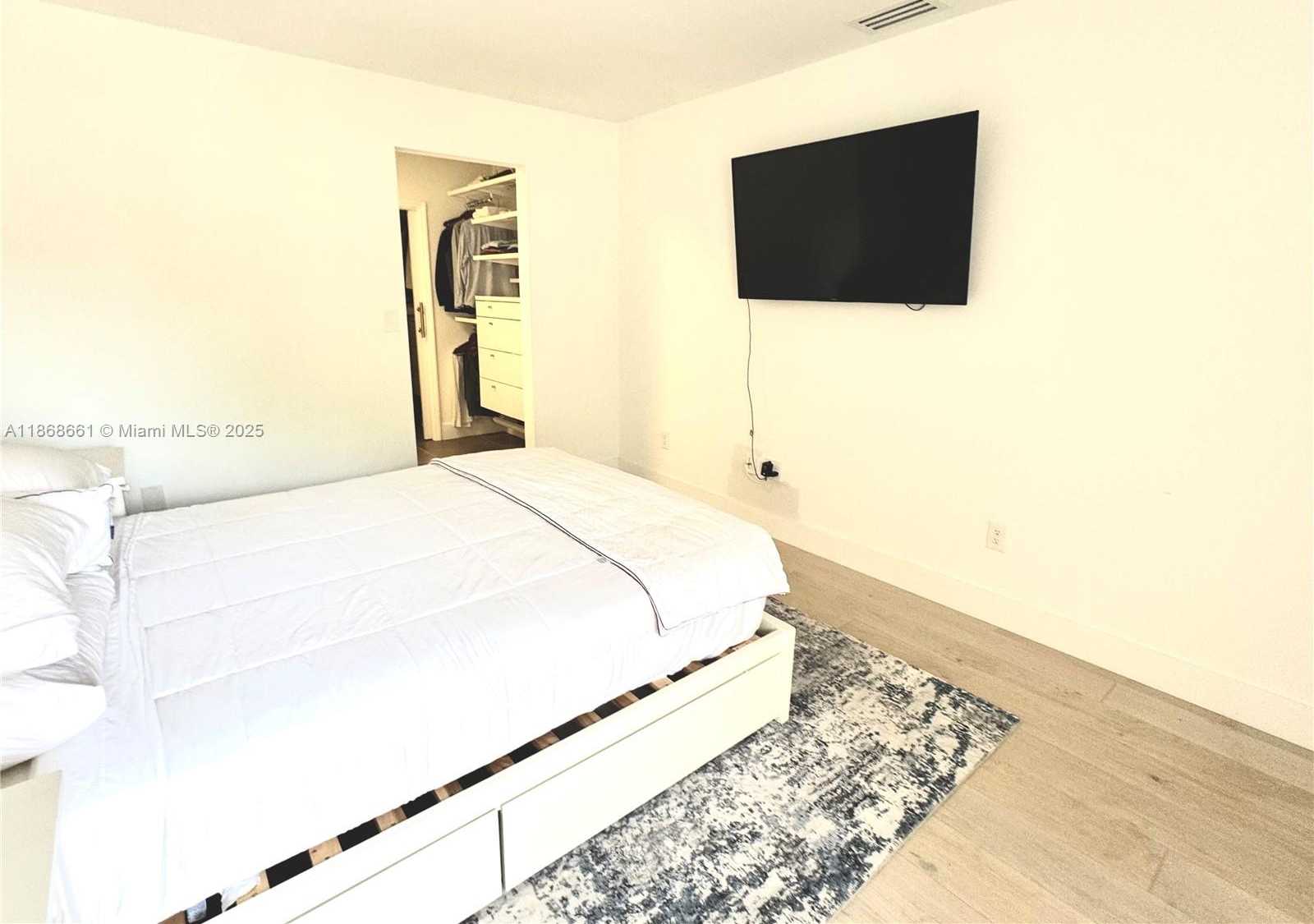 Small Image of 3553 MAGELLAN CIR #318-1, Aventura Number 14