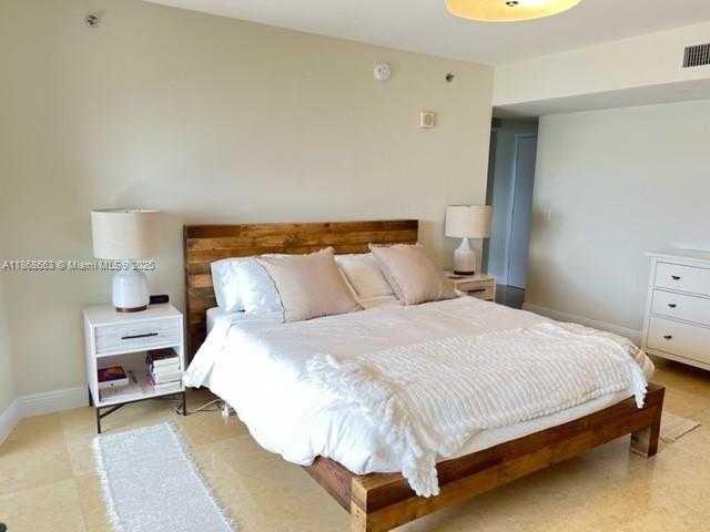Small Image of 17201 COLLINS AVE #1405, Sunny Isles Beach Number 7