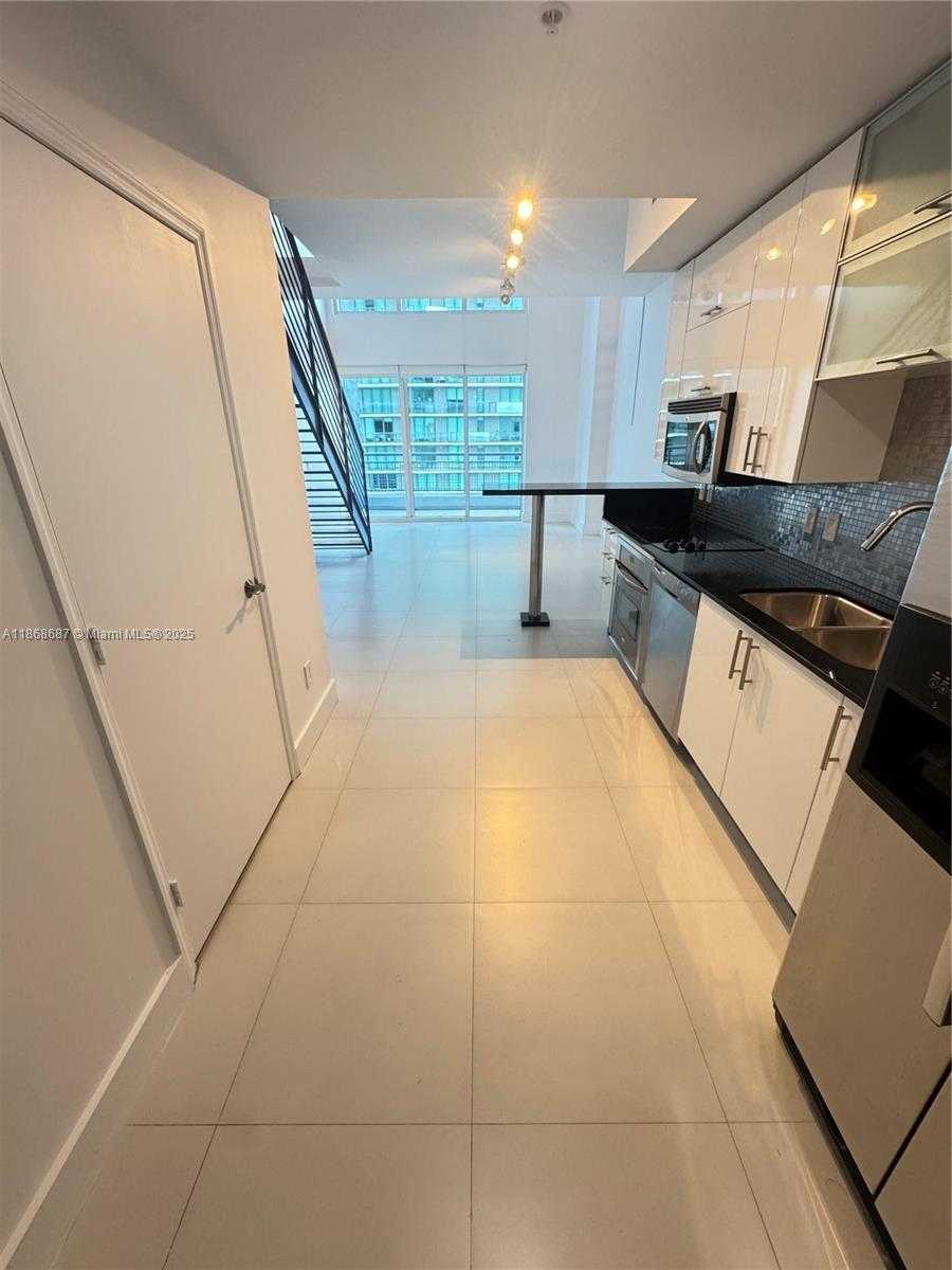 Small Image of 60 SOUTH WEST 13TH ST #2606, Miami Number 3