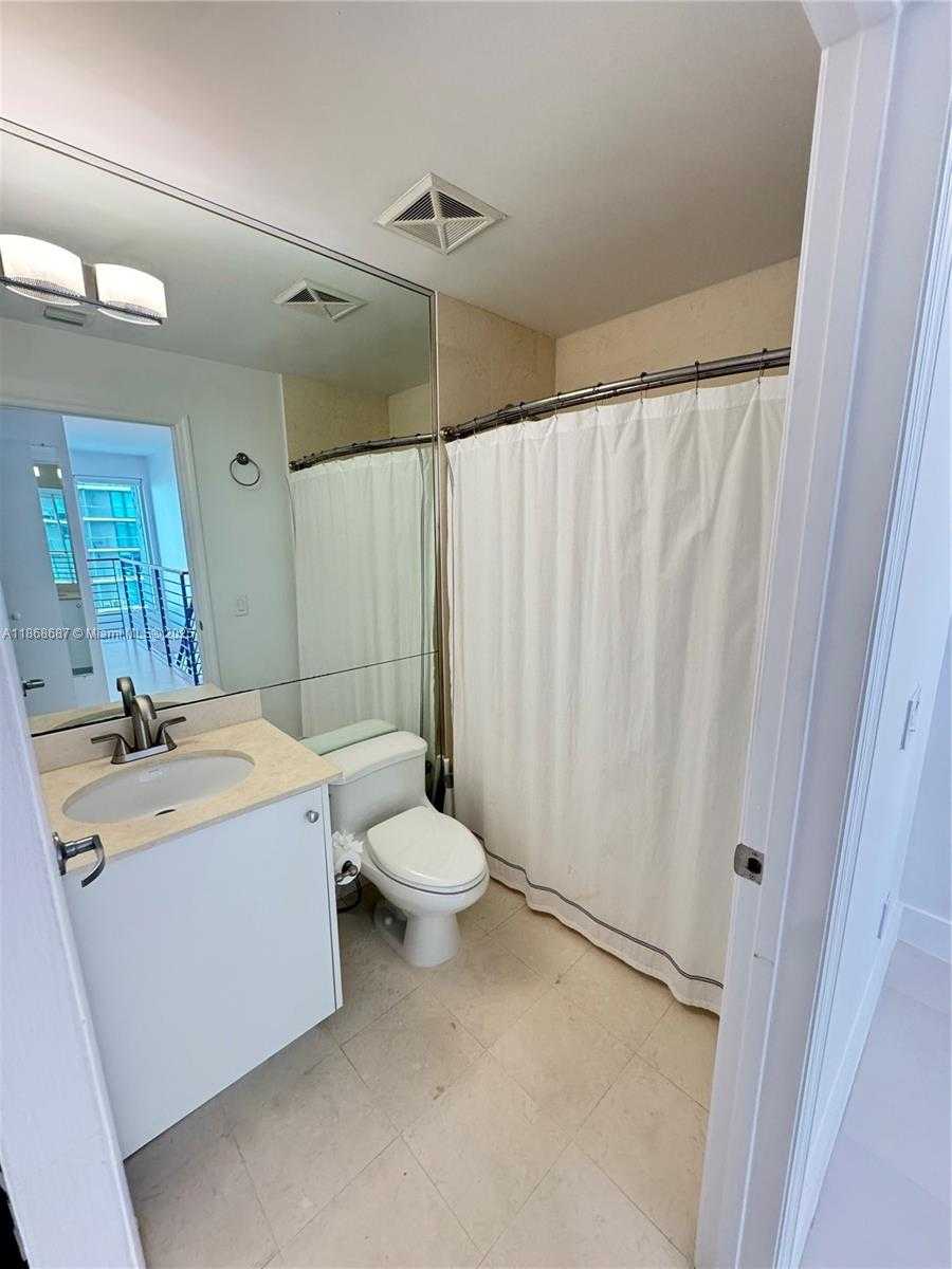 Small Image of 60 SOUTH WEST 13TH ST #2606, Miami Number 8
