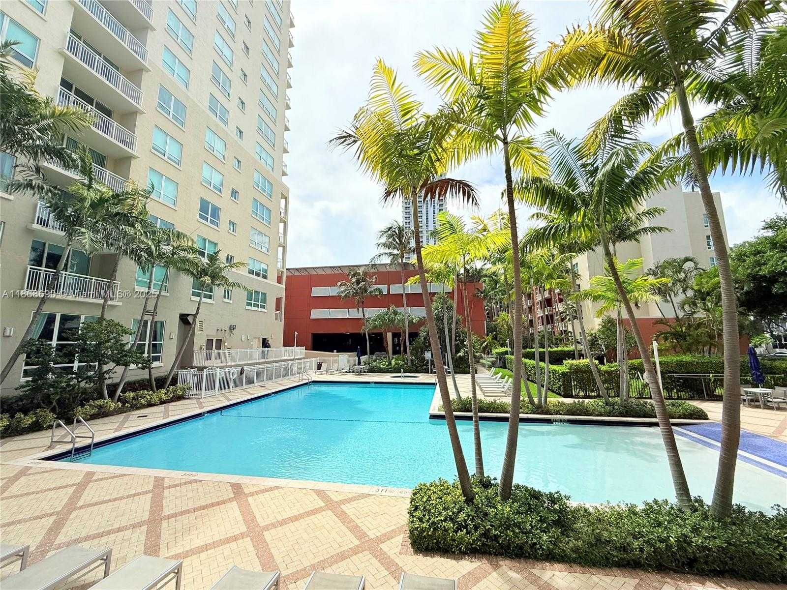 Small Image of 2000 NORTH BAYSHORE DR #218, Miami Number 30