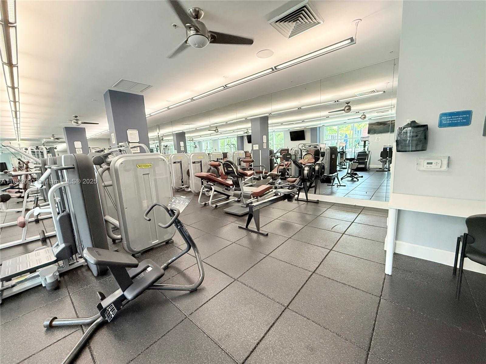Small Image of 2000 NORTH BAYSHORE DR #218, Miami Number 34