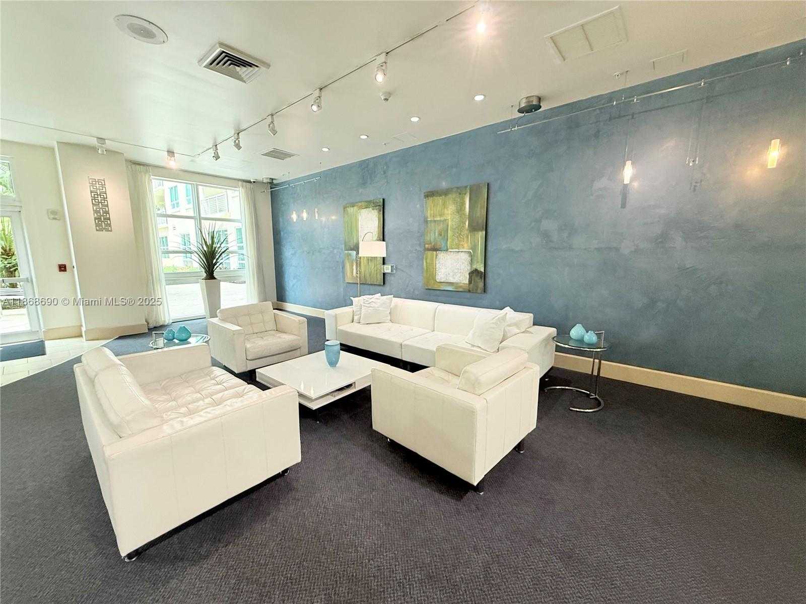 Small Image of 2000 NORTH BAYSHORE DR #218, Miami Number 41