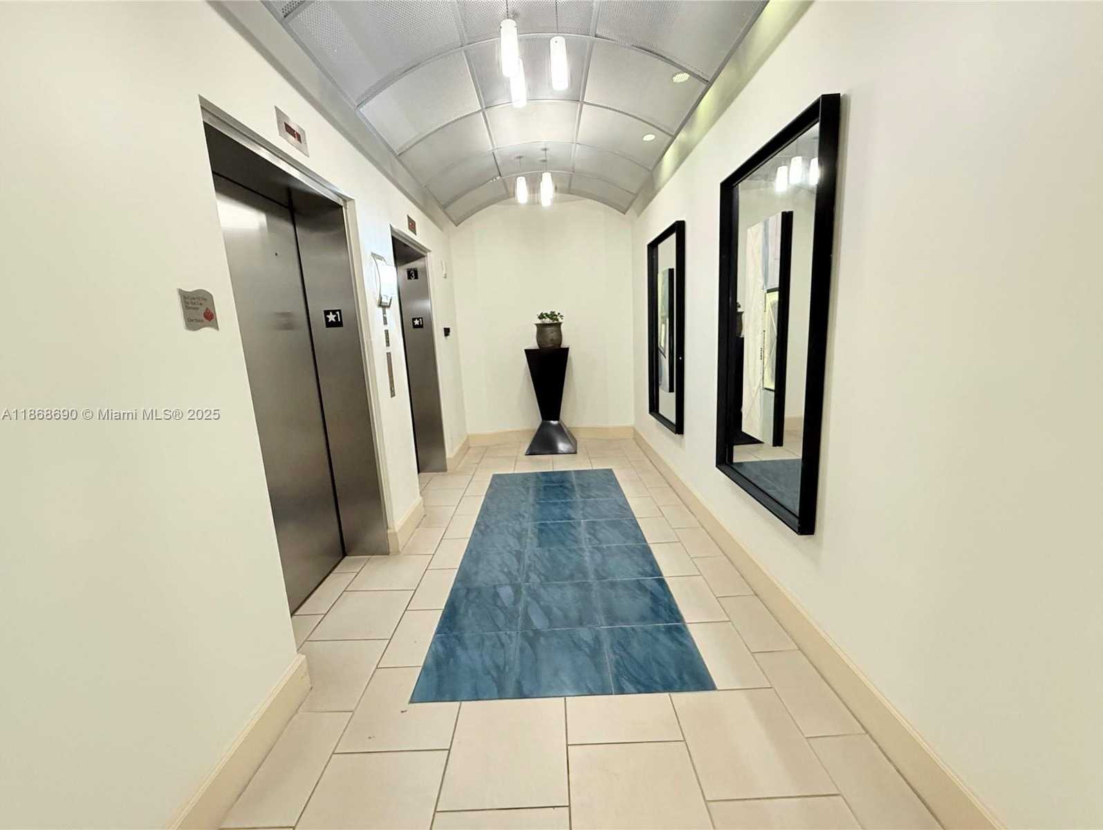 Small Image of 2000 NORTH BAYSHORE DR #218, Miami Number 45