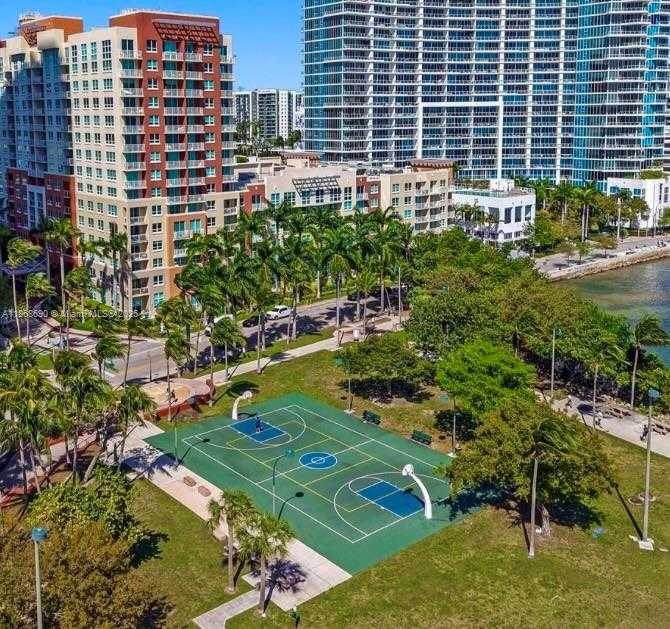 Small Image of 2000 NORTH BAYSHORE DR #218, Miami Number 49
