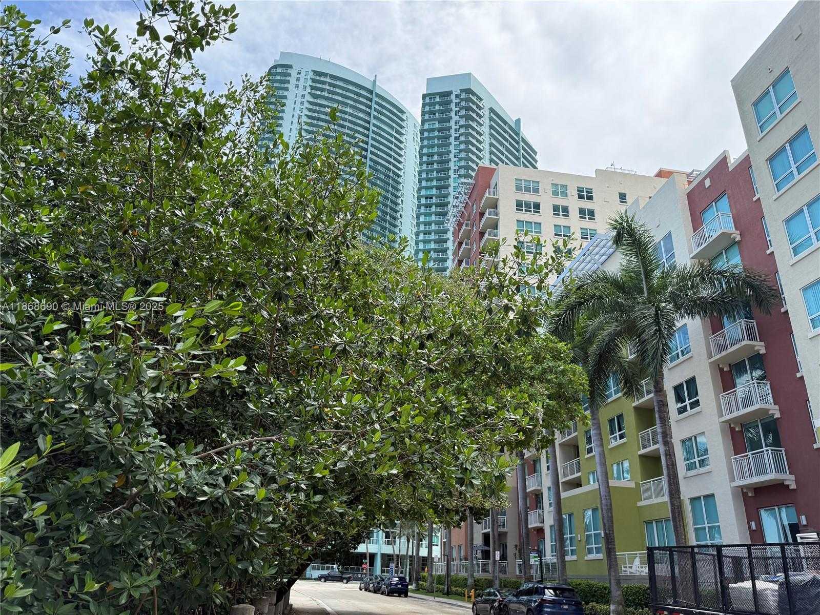 Small Image of 2000 NORTH BAYSHORE DR #218, Miami Number 54