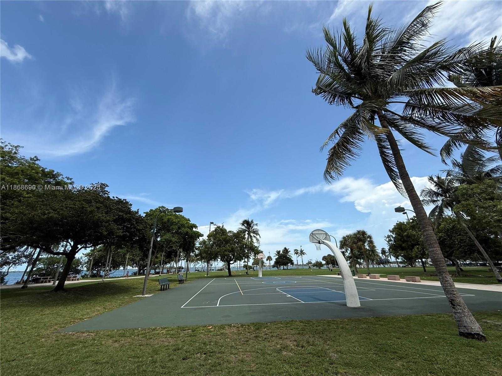 Small Image of 2000 NORTH BAYSHORE DR #218, Miami Number 57