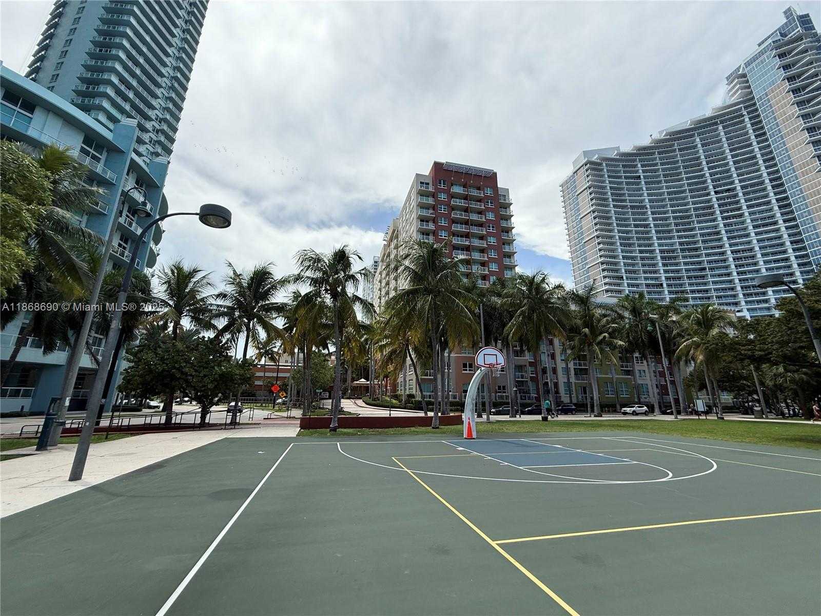 Small Image of 2000 NORTH BAYSHORE DR #218, Miami Number 60