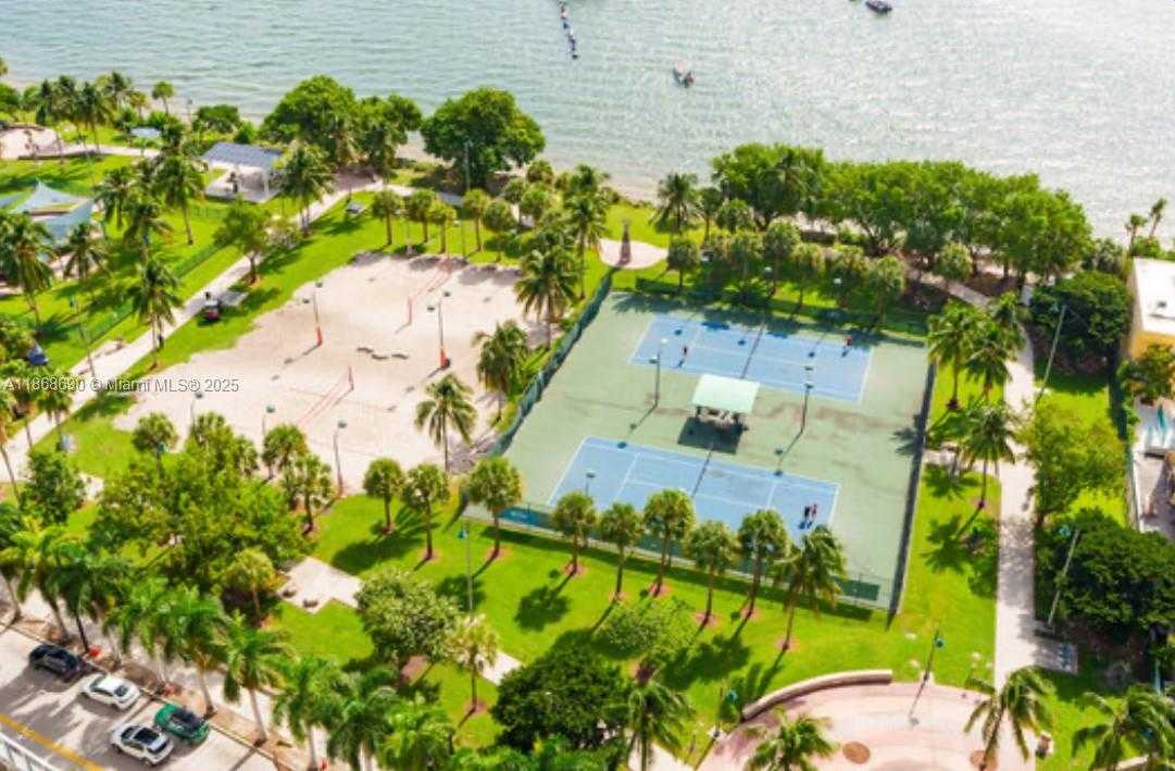 Small Image of 2000 NORTH BAYSHORE DR #218, Miami Number 64