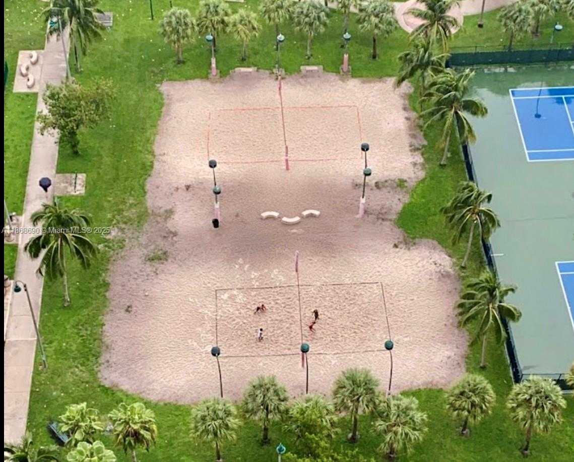 Small Image of 2000 NORTH BAYSHORE DR #218, Miami Number 67