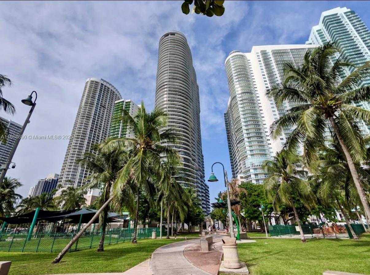 Small Image of 2000 NORTH BAYSHORE DR #218, Miami Number 69