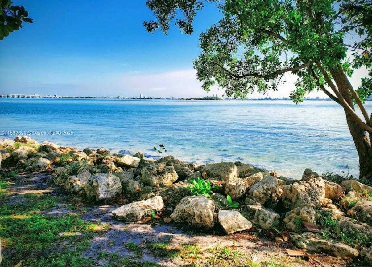 Small Image of 2000 NORTH BAYSHORE DR #218, Miami Number 71