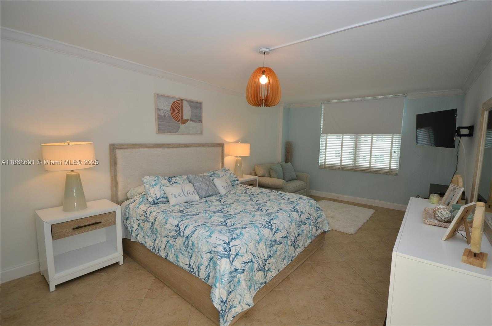 Small Image of 3725 SOUTH OCEAN DR #1022, Hollywood Number 24