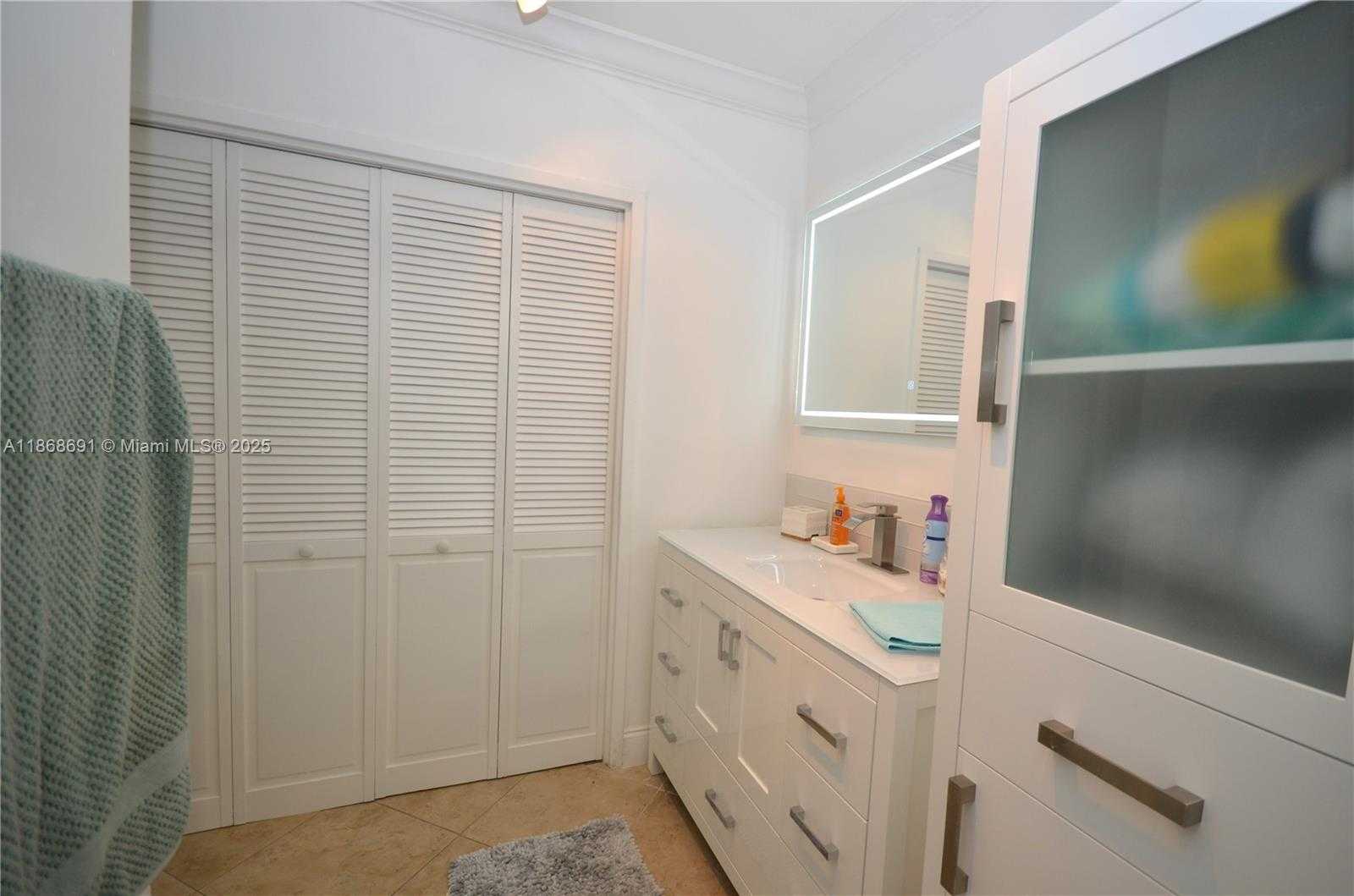 Small Image of 3725 SOUTH OCEAN DR #1022, Hollywood Number 28