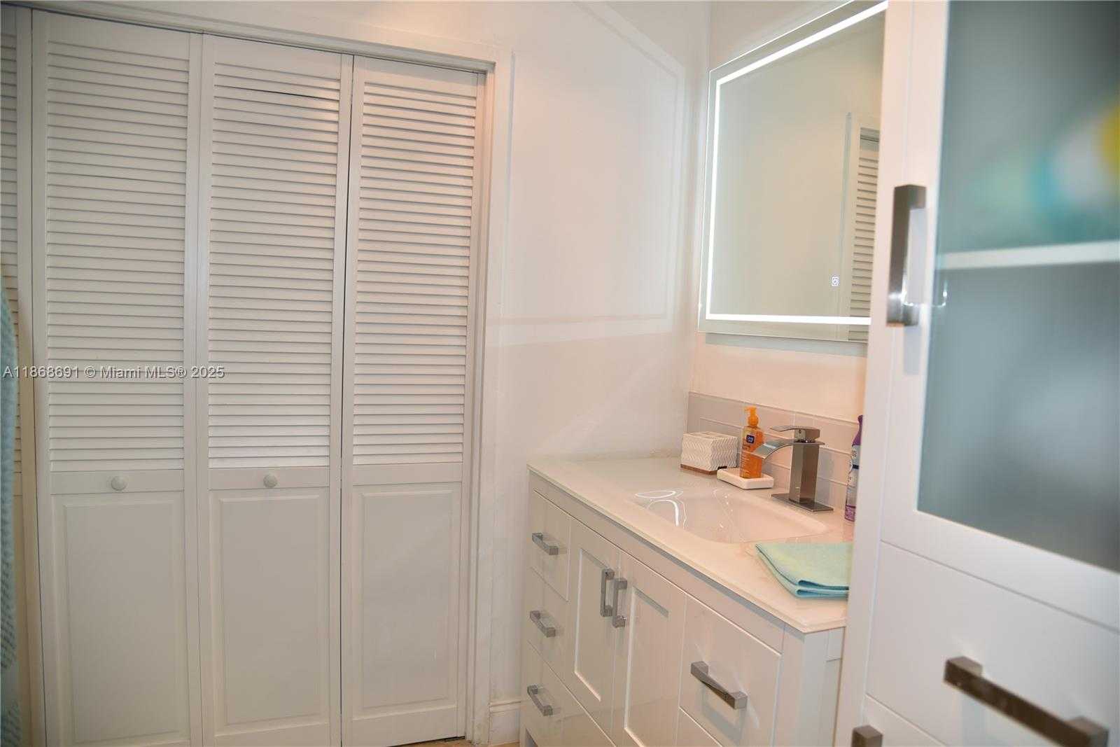 Small Image of 3725 SOUTH OCEAN DR #1022, Hollywood Number 29