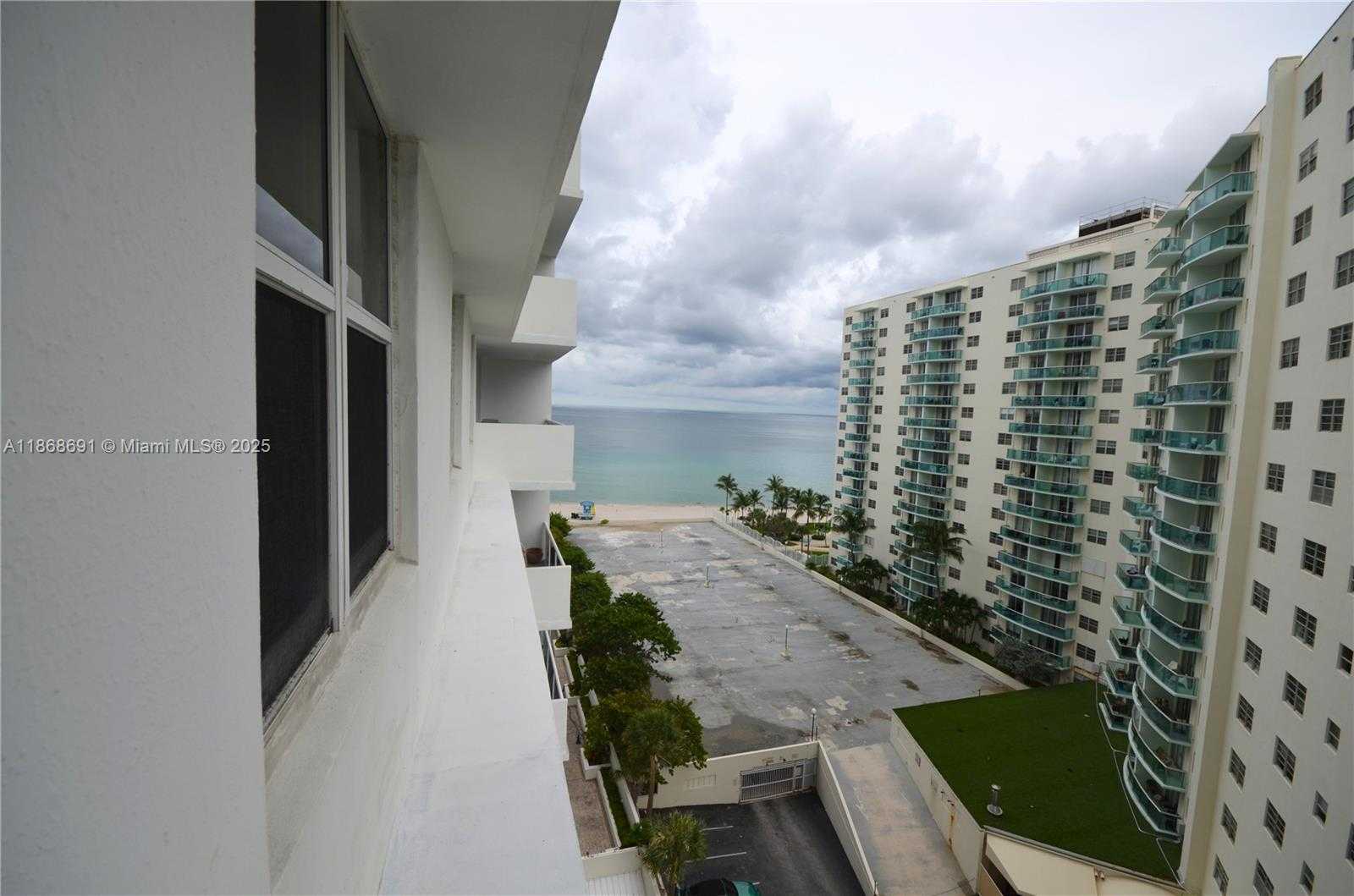 Small Image of 3725 SOUTH OCEAN DR #1022, Hollywood Number 33