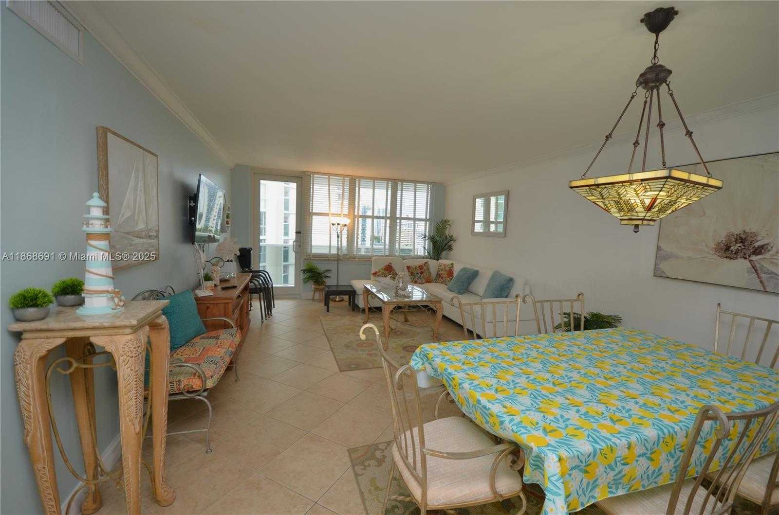Small Image of 3725 SOUTH OCEAN DR #1022, Hollywood Number 9