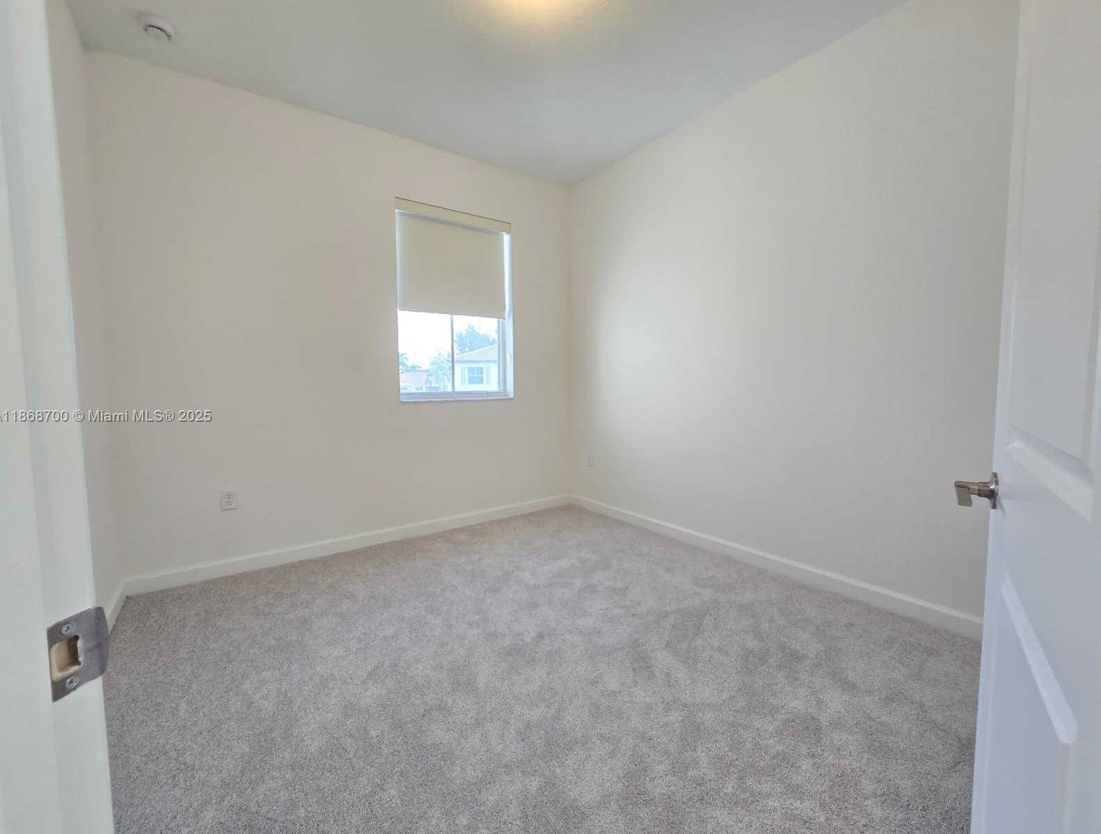 Small Image of 2670 SOUTH EAST 24TH CT, Homestead Number 12