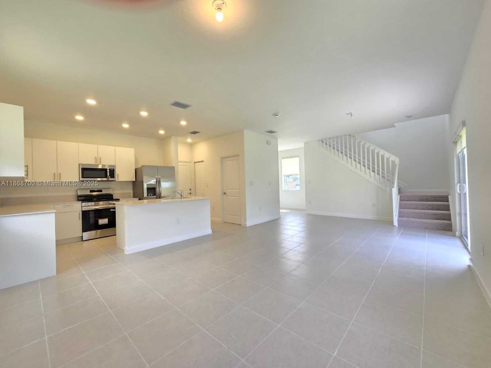 Small Image of 2670 SOUTH EAST 24TH CT, Homestead Number 3