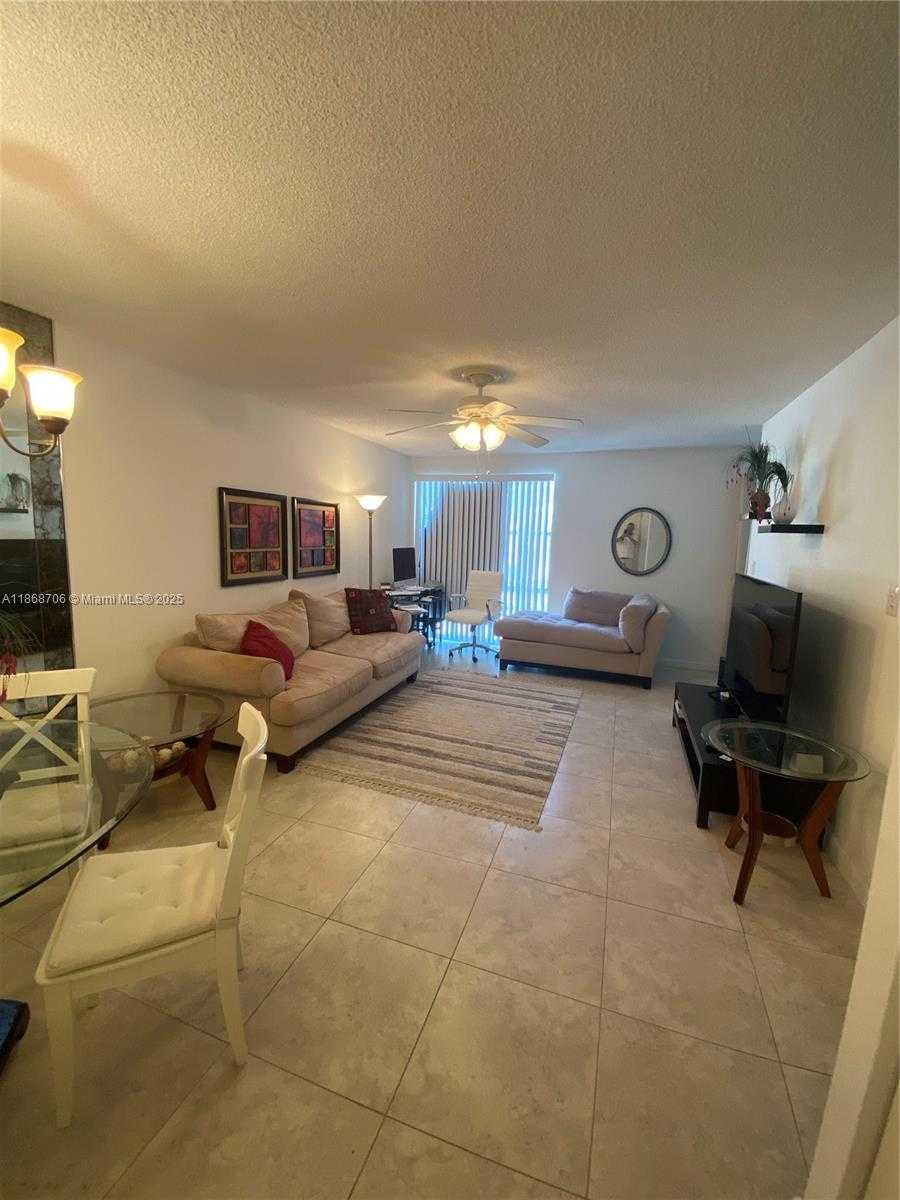 Small Image of 200 177TH DR #216, Sunny Isles Beach Number 6