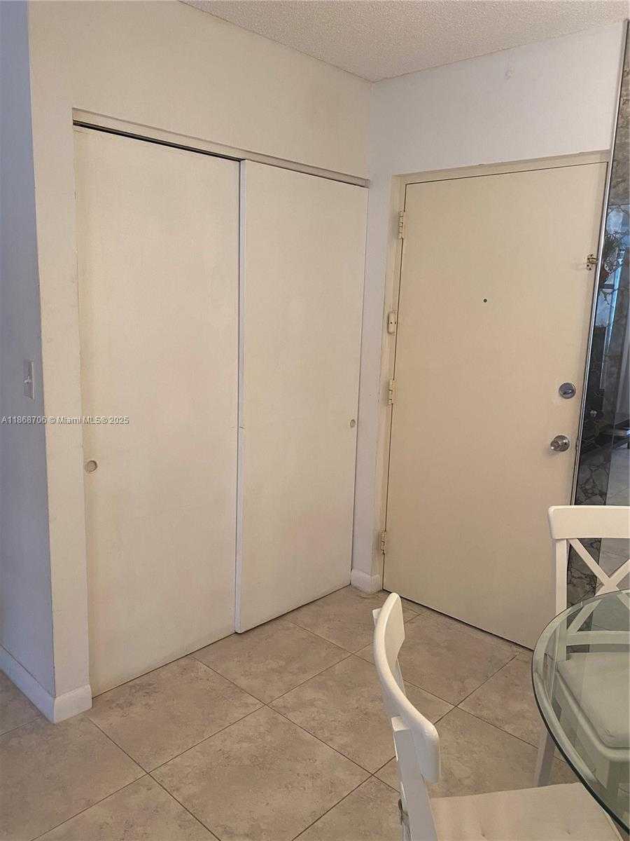 Small Image of 200 177TH DR #216, Sunny Isles Beach Number 7