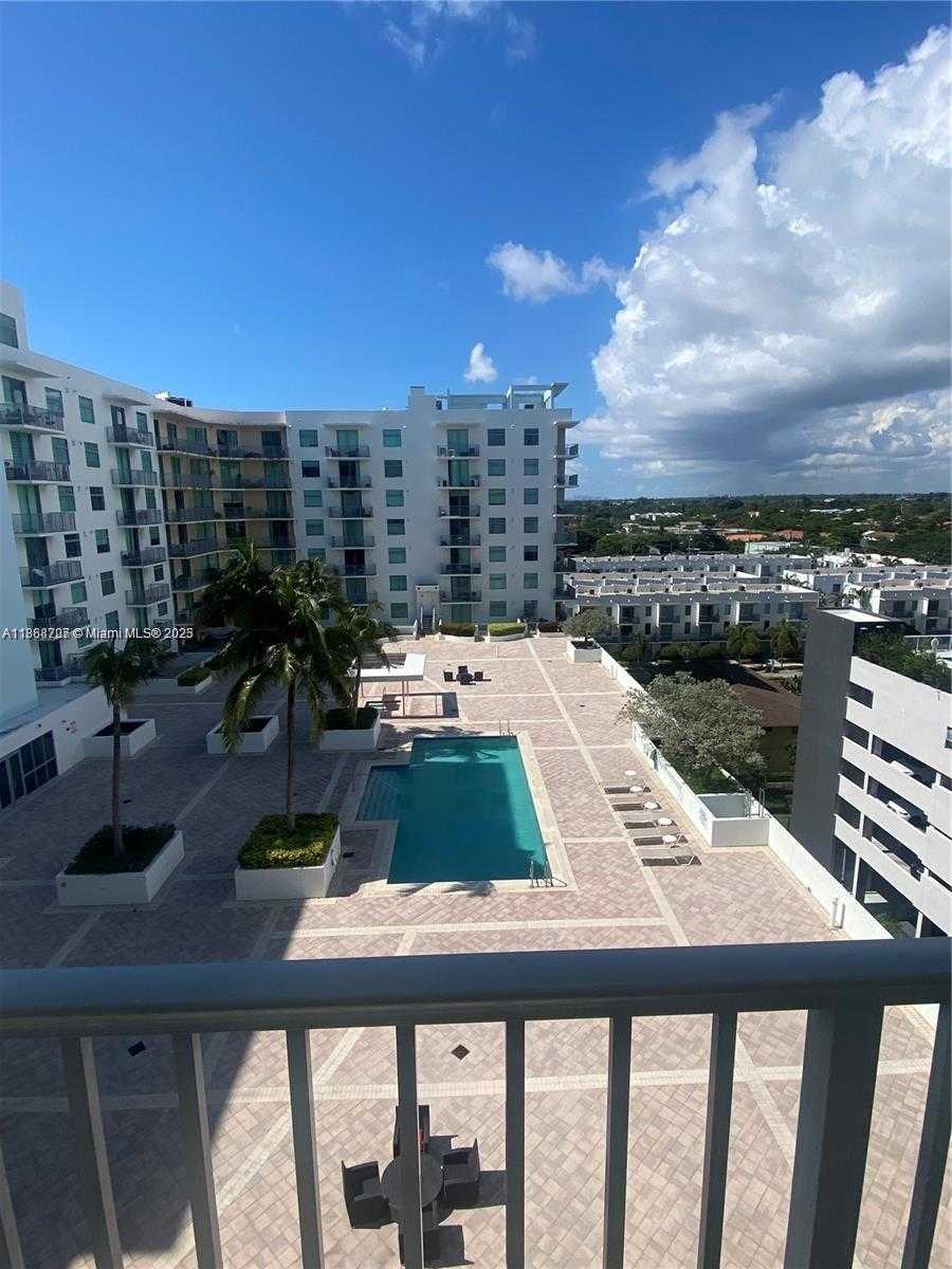 Small Image of Hollywood Number 6