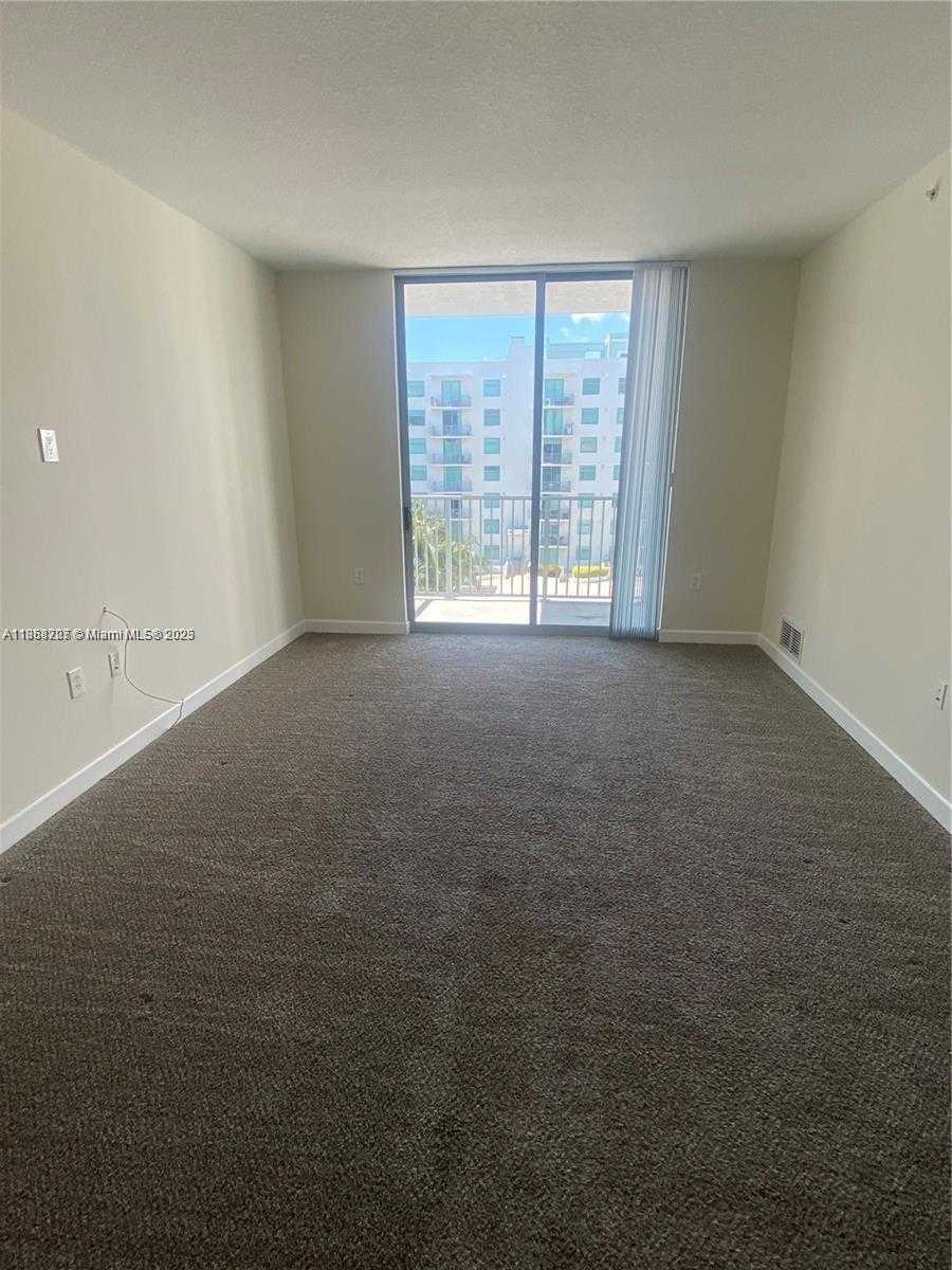 Small Image of Hollywood Number 9
