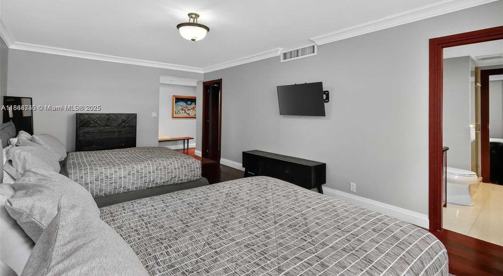 Small Image of 9511 COLLINS AVE #410, Surfside Number 8