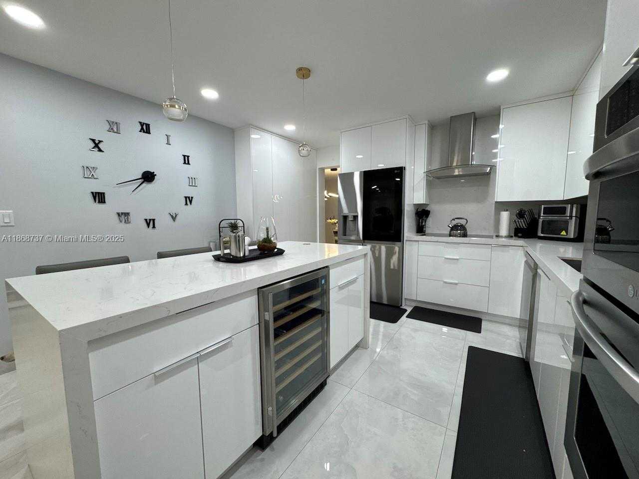 Small Image of 9368 SOUTH WEST 146TH PL, Miami Number 14