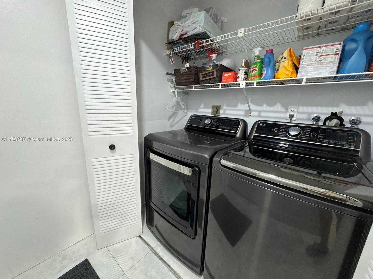 Small Image of 9368 SOUTH WEST 146TH PL, Miami Number 18