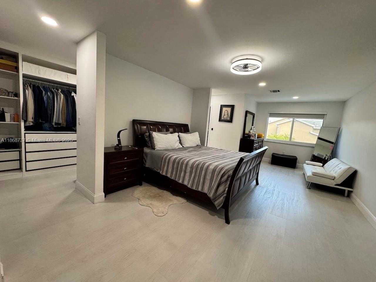 Small Image of 9368 SOUTH WEST 146TH PL, Miami Number 22
