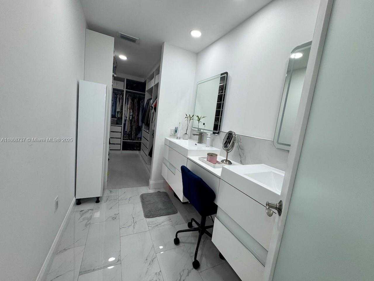 Small Image of 9368 SOUTH WEST 146TH PL, Miami Number 29