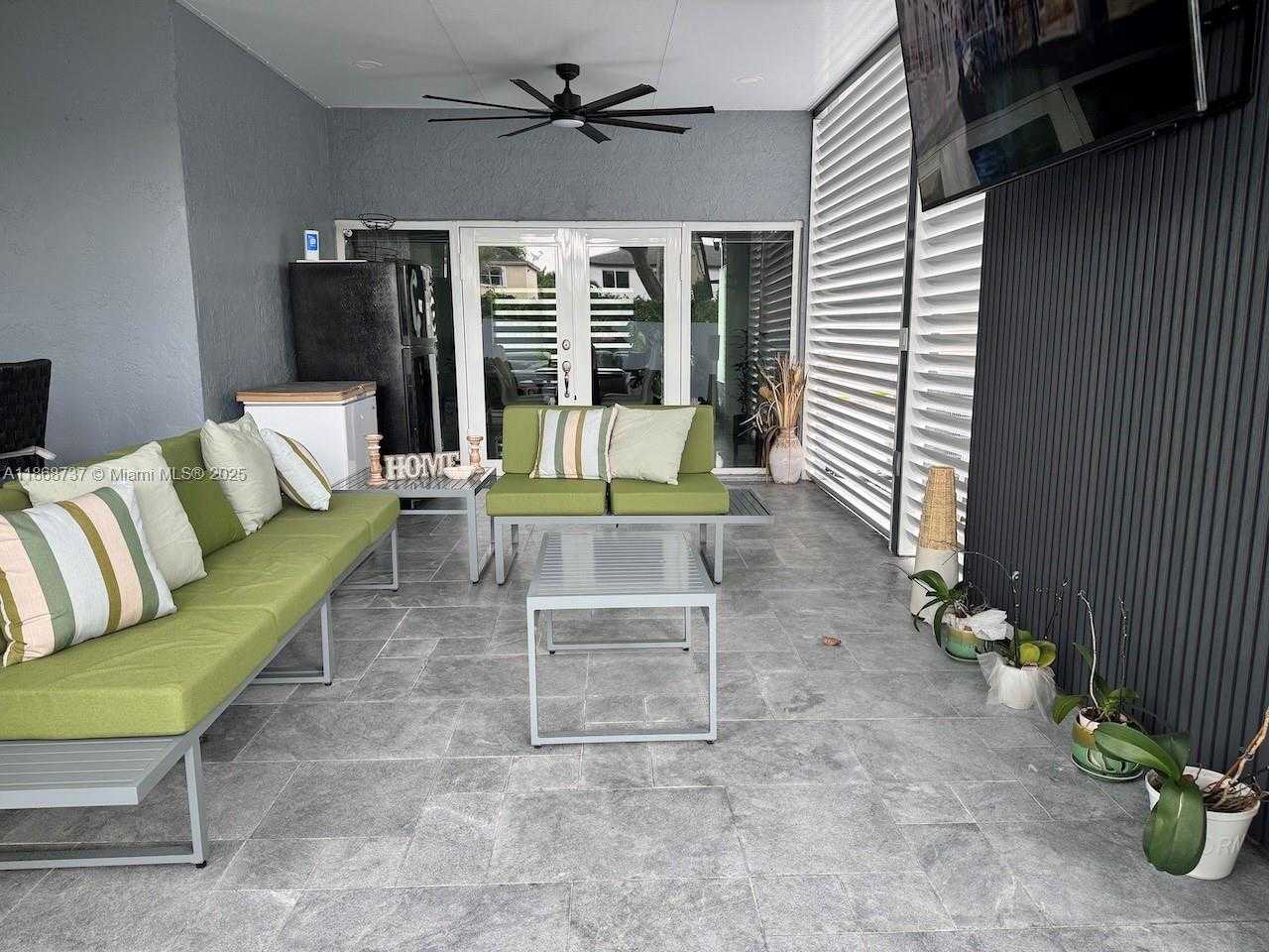Small Image of 9368 SOUTH WEST 146TH PL, Miami Number 34