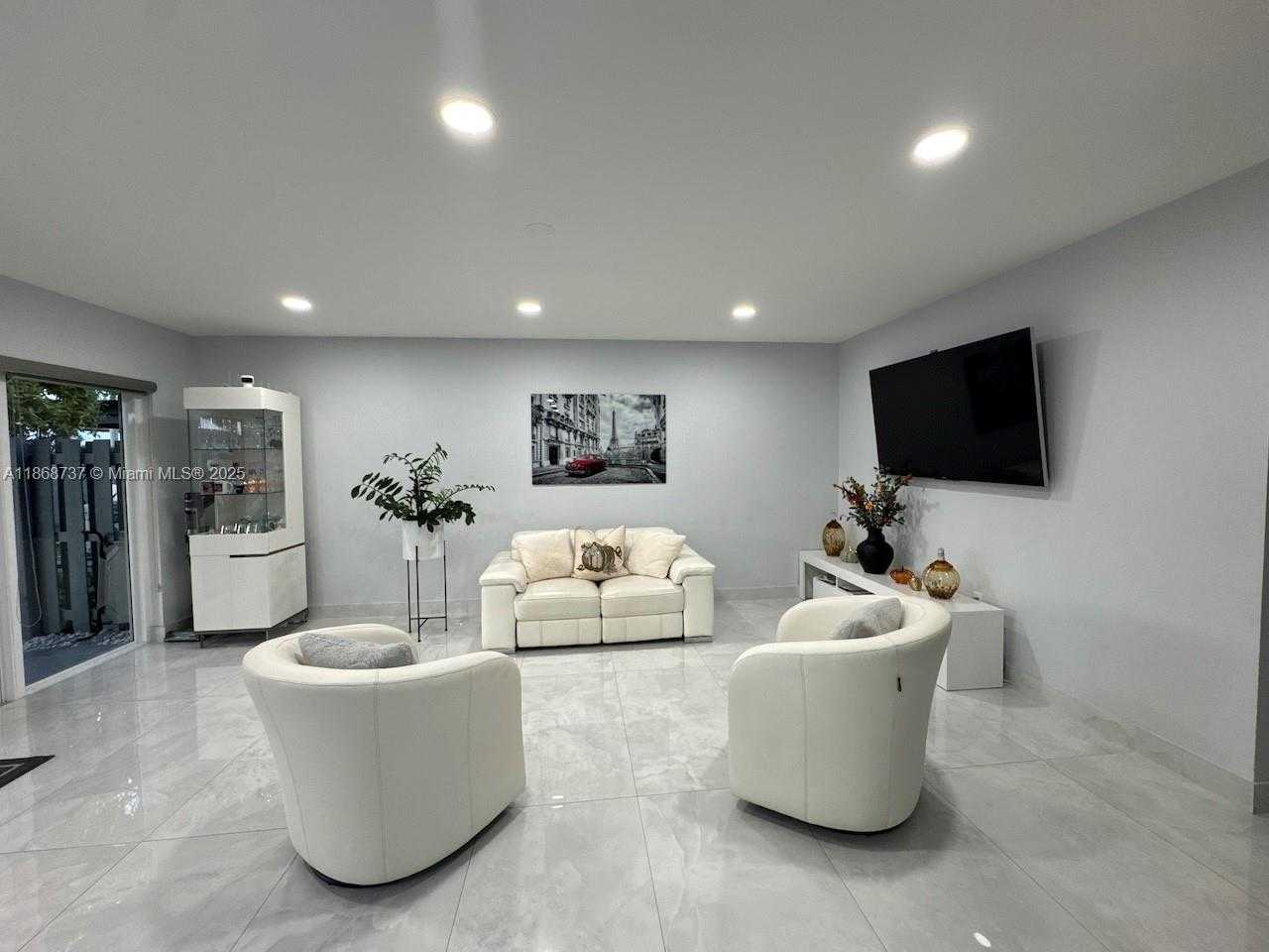 Small Image of 9368 SOUTH WEST 146TH PL, Miami Number 9