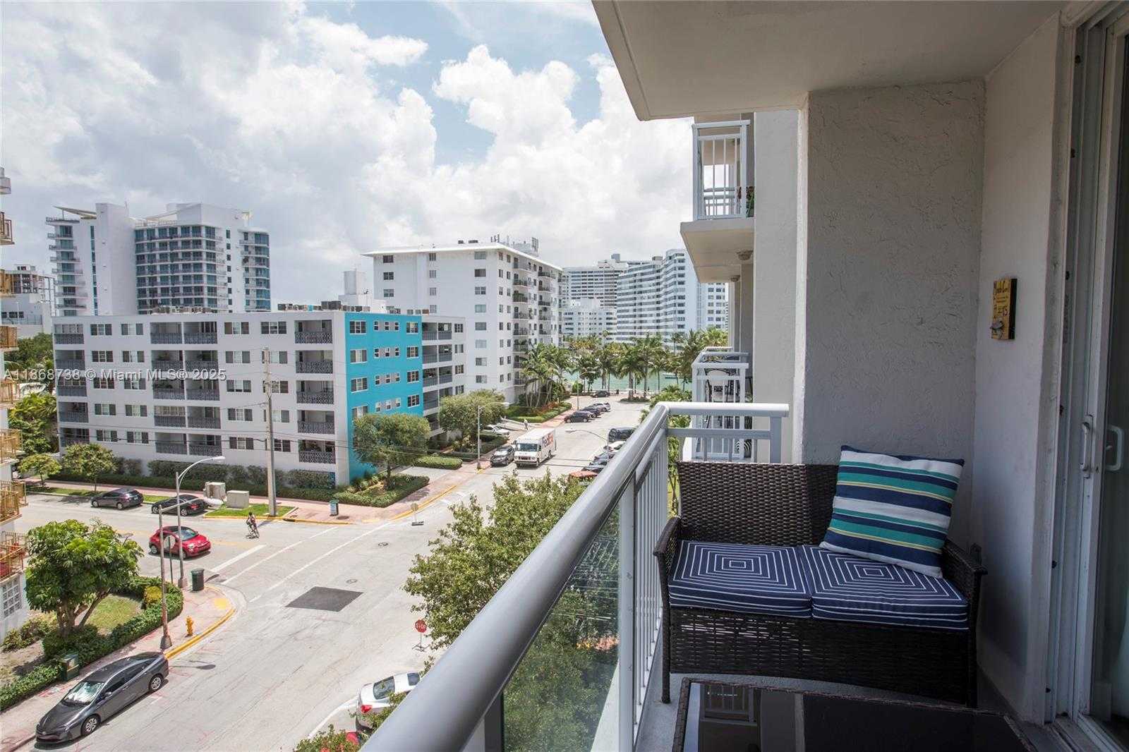 Small Image of 1345 LINCOLN RD #605, Miami Beach Number 10