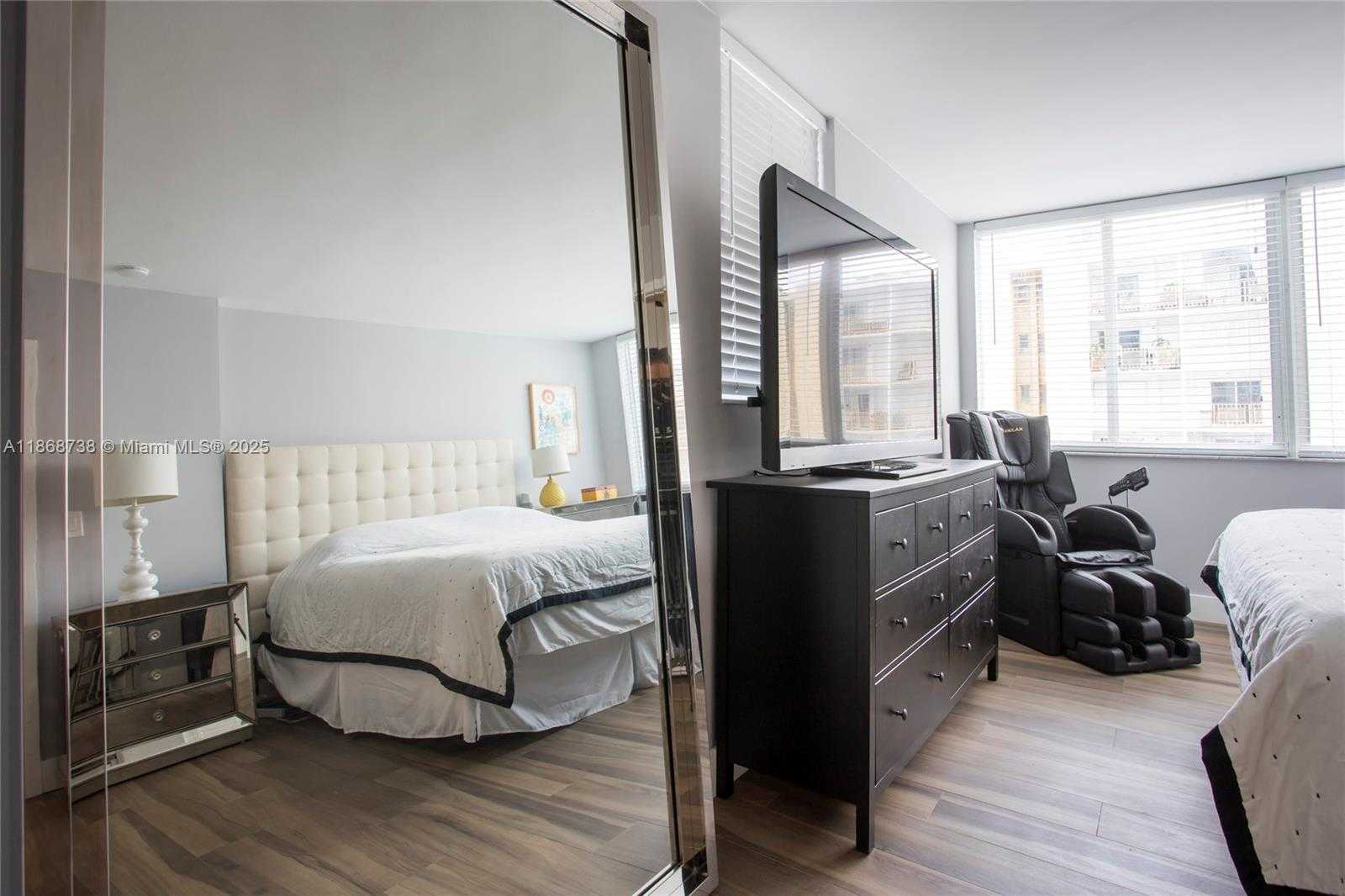 Small Image of 1345 LINCOLN RD #605, Miami Beach Number 13