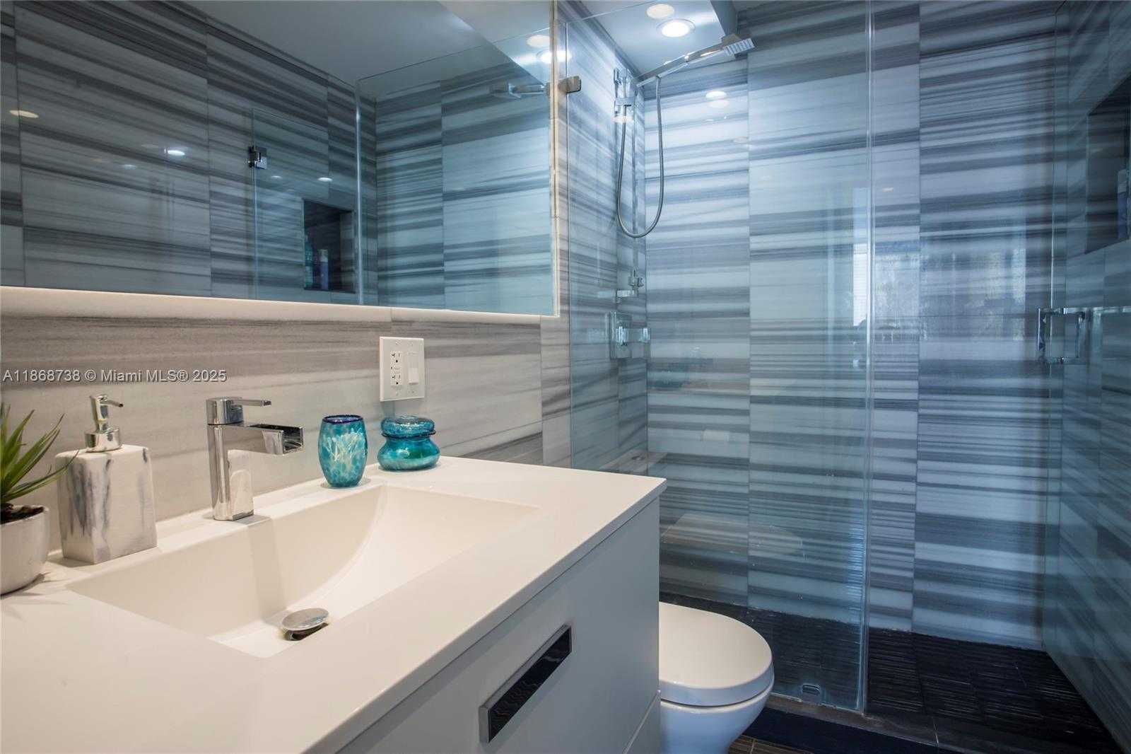Small Image of 1345 LINCOLN RD #605, Miami Beach Number 16