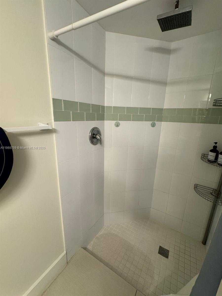 Small Image of 10245 NORTH WEST 9TH ST CIR #114-9, Miami Number 6