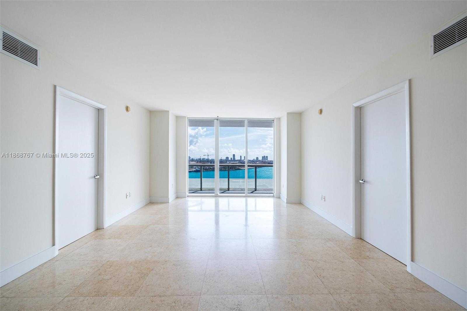 Small Image of 50 BISCAYNE BLVD #1706, Miami Number 2