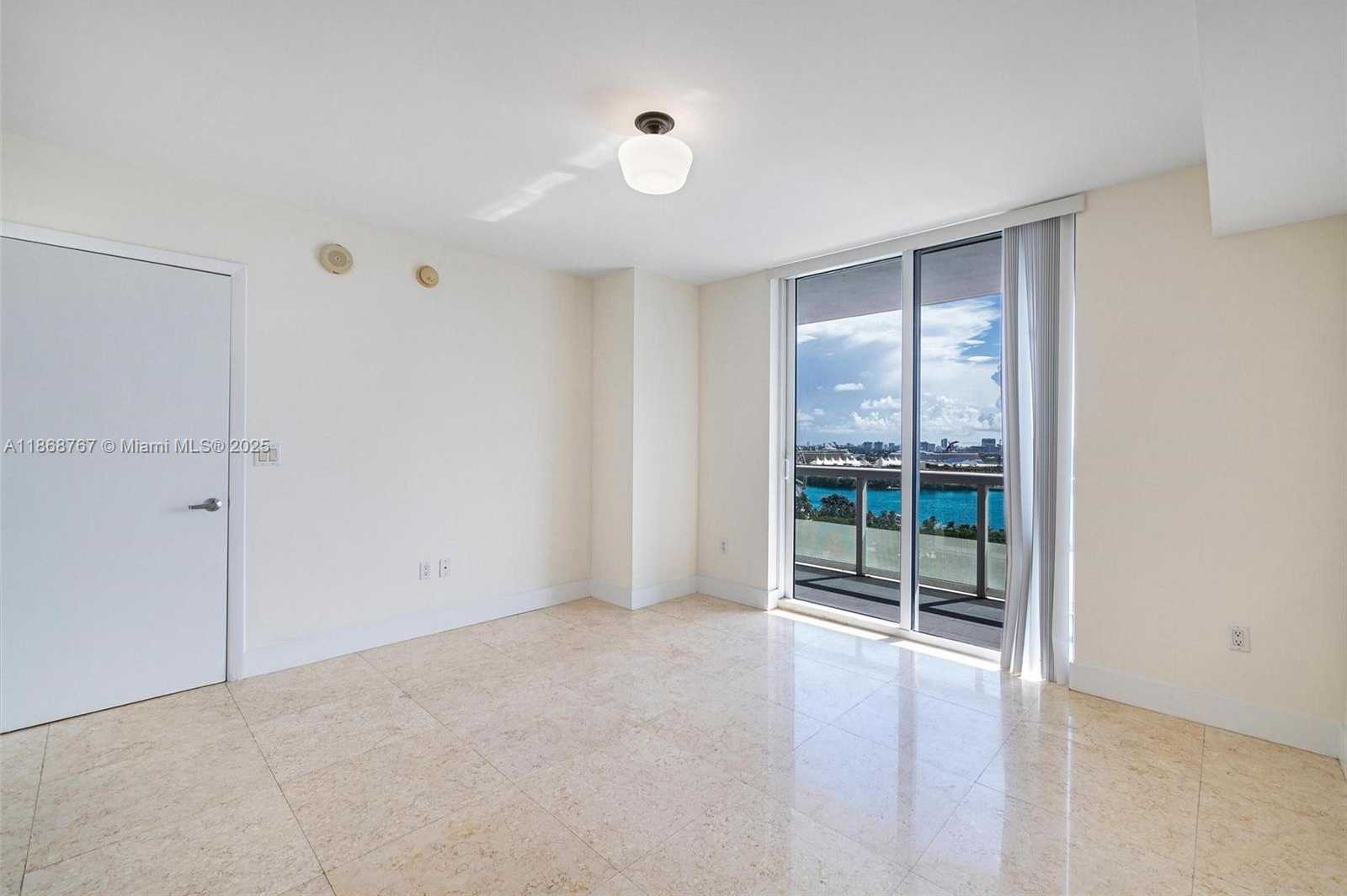Small Image of 50 BISCAYNE BLVD #1706, Miami Number 32