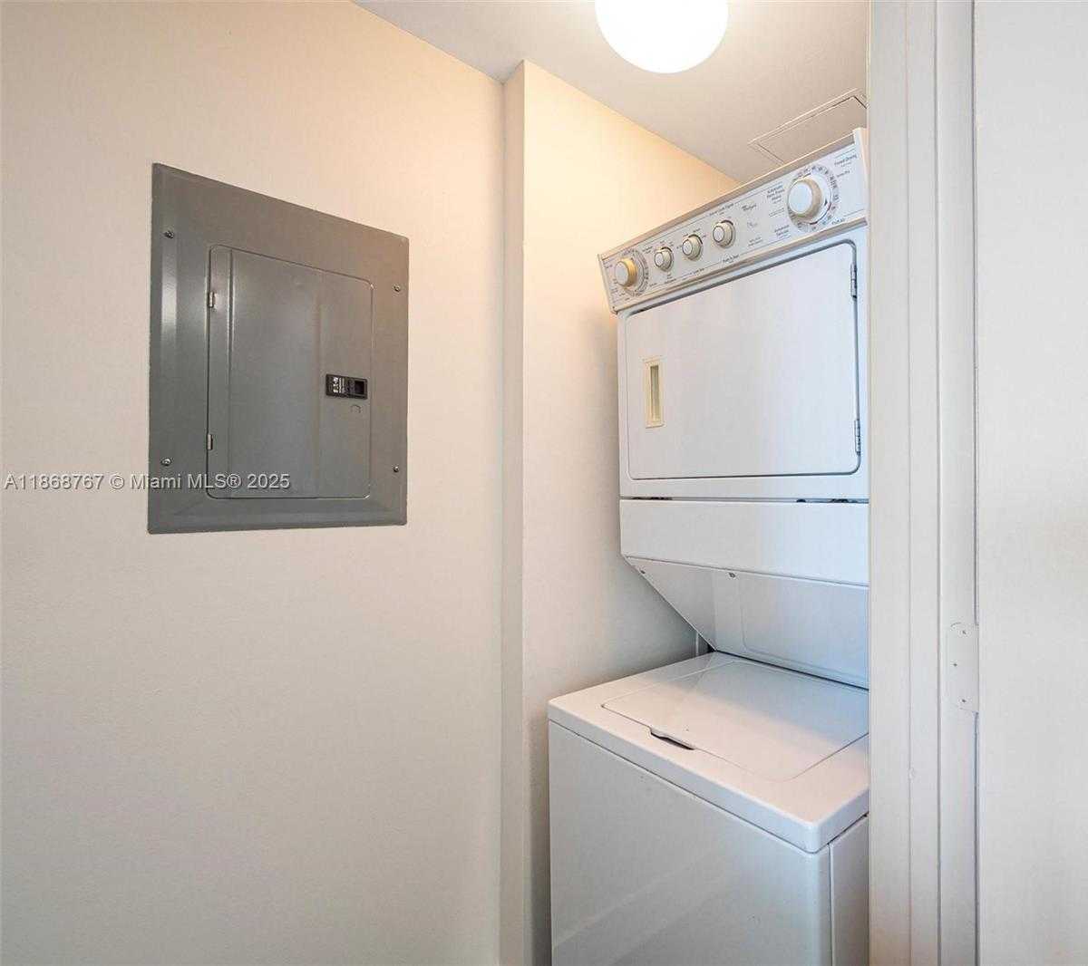 Small Image of 50 BISCAYNE BLVD #1706, Miami Number 35