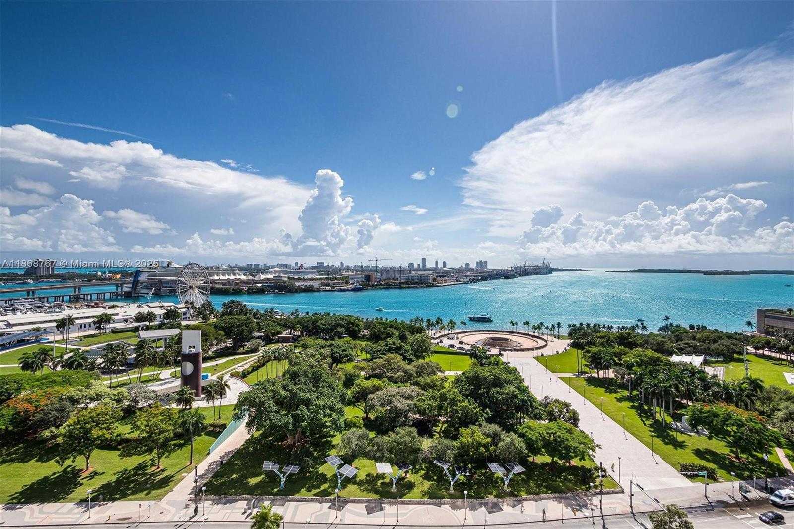 Small Image of 50 BISCAYNE BLVD #1706, Miami Number 5