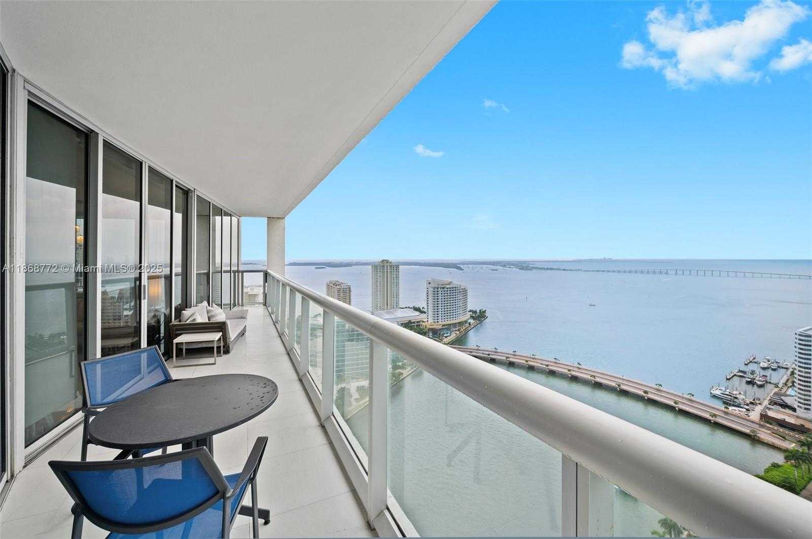 Small Image of 495 BRICKELL AVE #3301, Miami Number 22