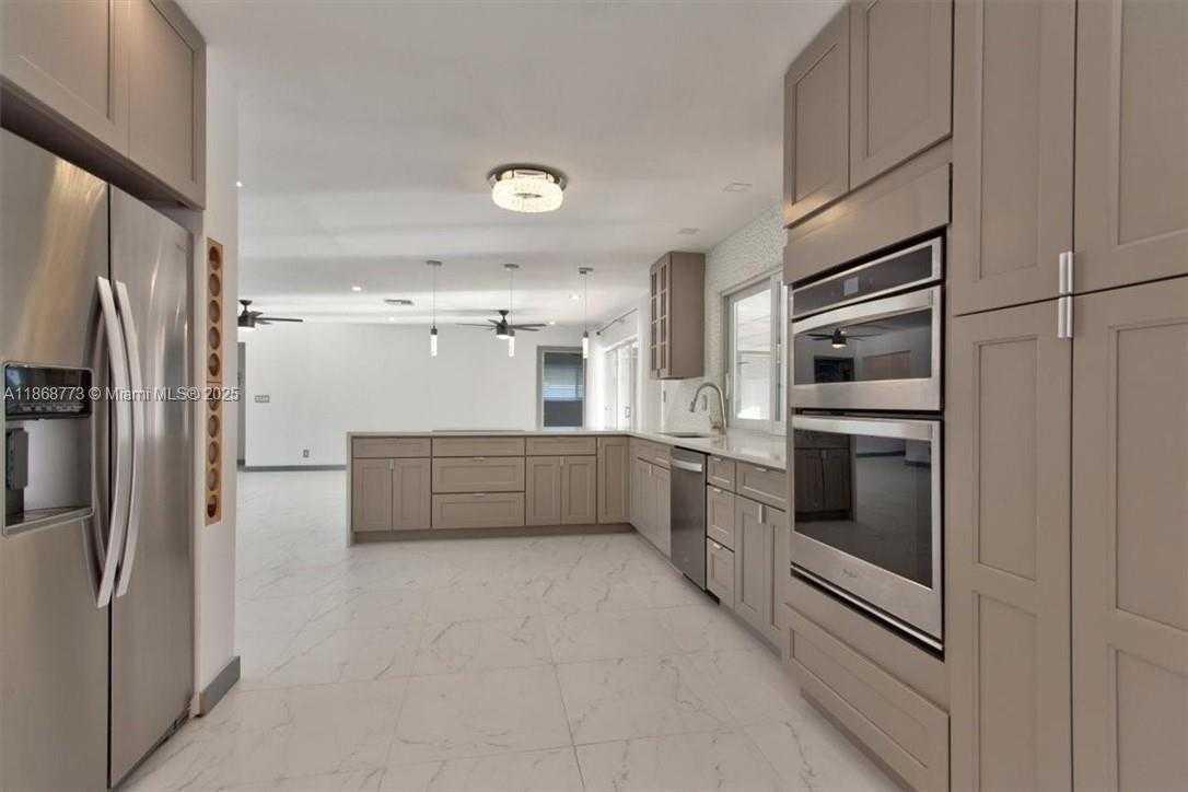 Small Image of 6311 NORTH EAST 20TH WAY #., Fort Lauderdale Number 11