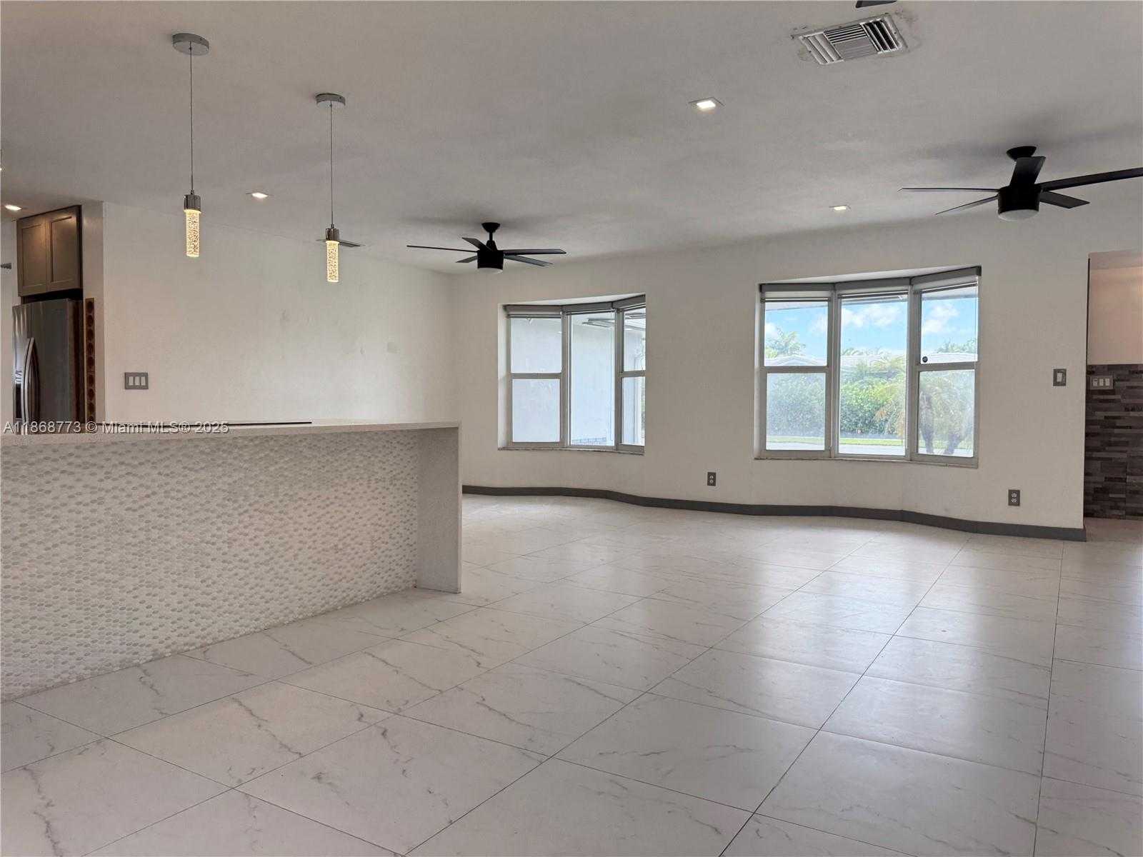 Small Image of 6311 NORTH EAST 20TH WAY #., Fort Lauderdale Number 12