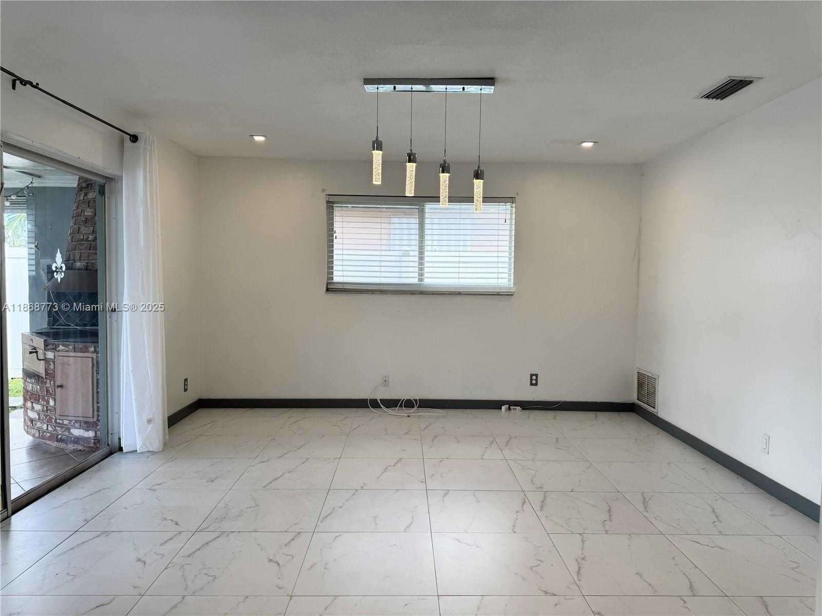 Small Image of 6311 NORTH EAST 20TH WAY #., Fort Lauderdale Number 15