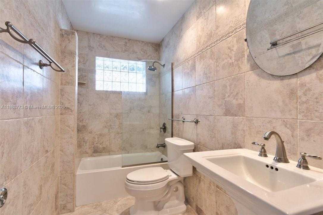 Small Image of 6311 NORTH EAST 20TH WAY #., Fort Lauderdale Number 31