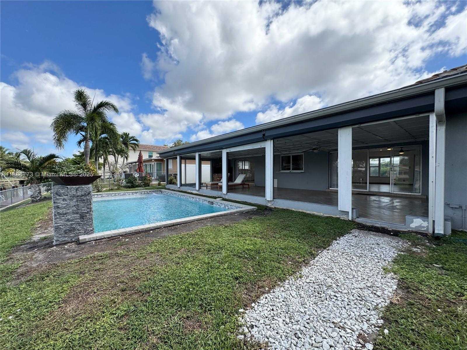 Small Image of 6311 NORTH EAST 20TH WAY #., Fort Lauderdale Number 42