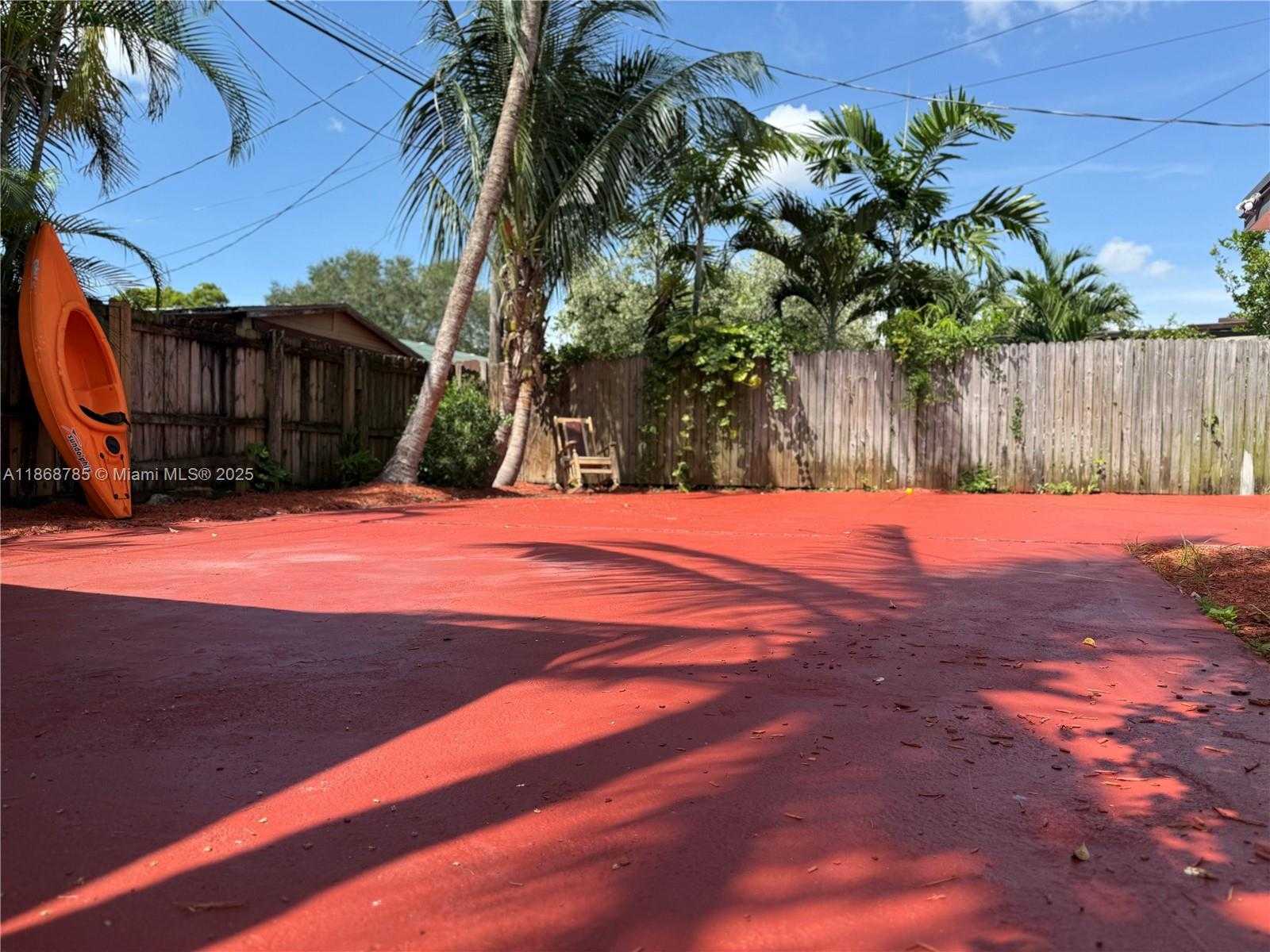 Small Image of 4340 SOUTH WEST 15TH ST, Miami Number 19